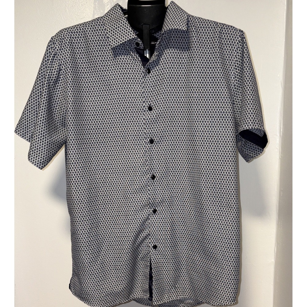 SILVER STONE Men's Button Up Shirt XL Short Sleeve Modern Fit Geo Collection